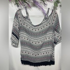 Arizona Jean Co. Juniors Cold Shoulder Top